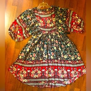 GiGio Ladies peasant style dress with three-quarter sleeves